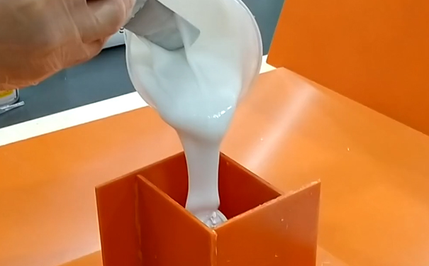 模具硅橡膠灌模時(shí)間是什么？