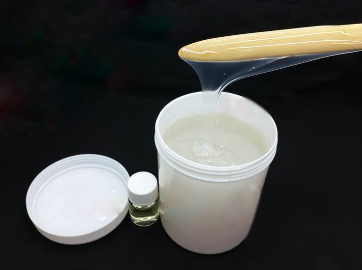 生產(chǎn)高端液態(tài)硅膠制品有什么方法？